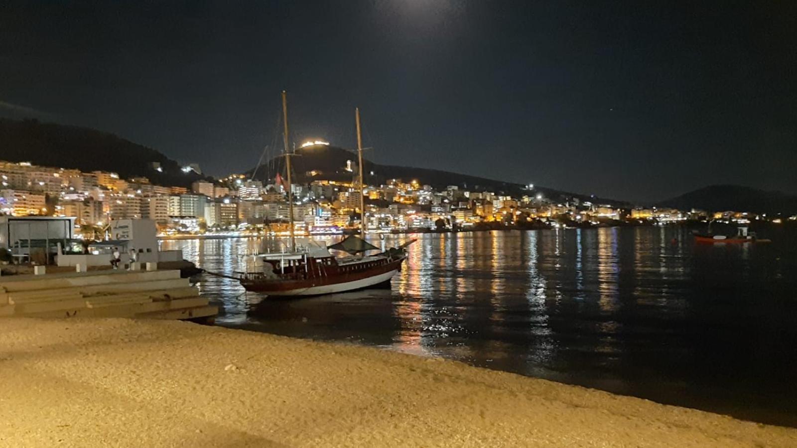Apartament Sadet'S Penthouse Saranda Zewnętrze zdjęcie